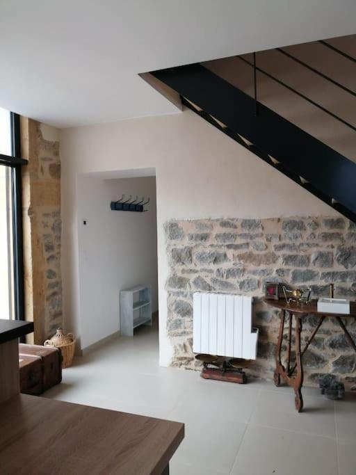 Hébergement de vacances Maison Entiere Au Coeur Des Vignes Des Trois Bacchantes ! Saint-Etienne-la-Varenne